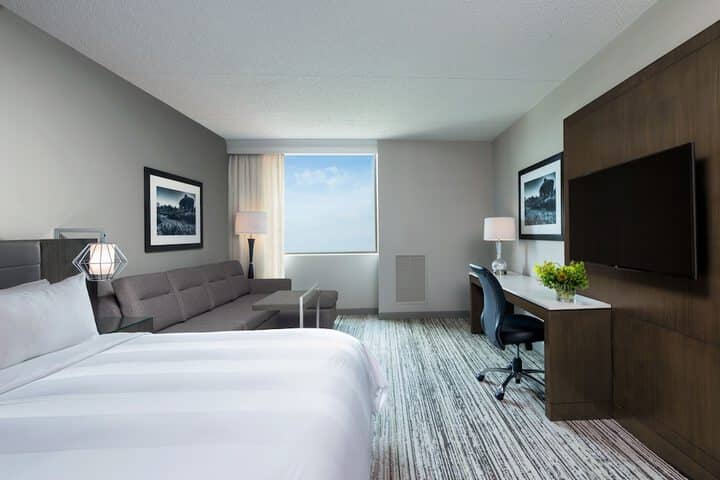 Room 5 of 42