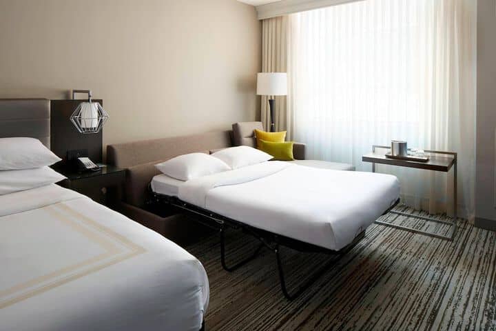 Room 10 of 42