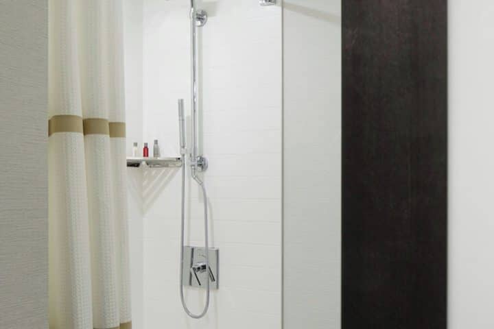 Room 20 of 42